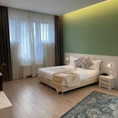 Palazzo Marignano Hotel 멜레냐노 외부 사진